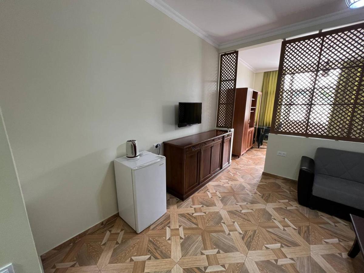 National Hotel Kobuleti Εξωτερικό φωτογραφία