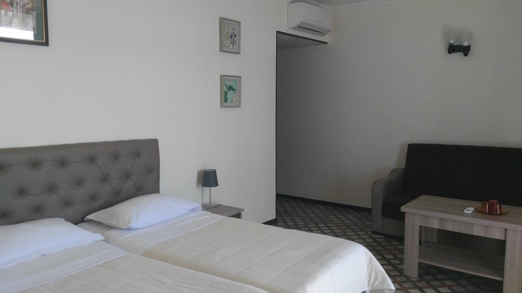National Hotel Kobuleti Εξωτερικό φωτογραφία